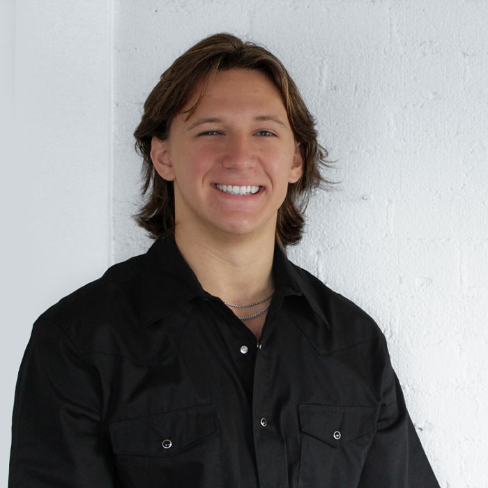 Jaxson Stuart, More About Bravos Builders